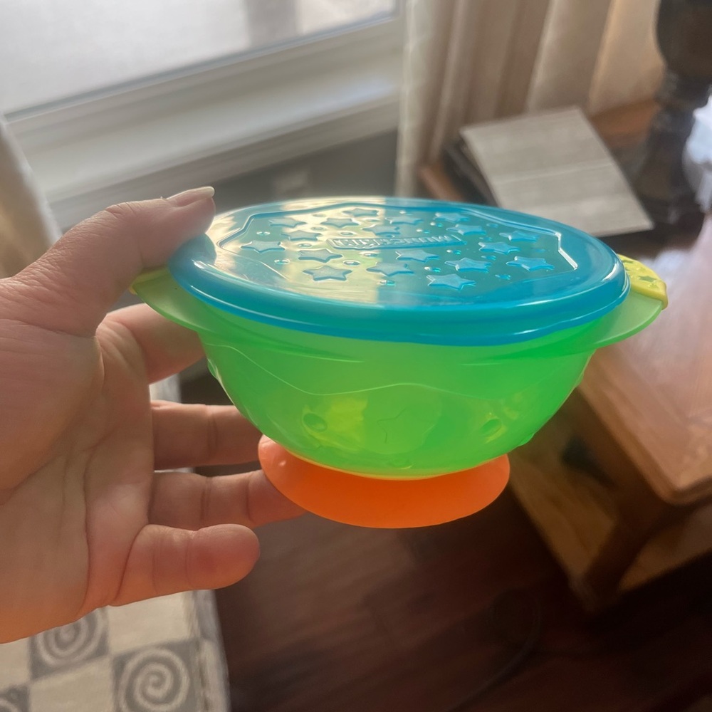 Munchkin Vibrant Blue and Green Bowl with Orange Suction